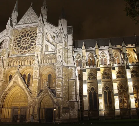Deans Yard Westminster Abbey, formally titled the Collegiate Church of St Peter at Westminster, is a large, mainly Gothic abbey church. It is one of the United Kingdom's most notable religious buildings and the tradit…