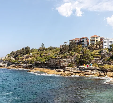 Bondi to Bronte coastal path above cliffs and surf, 2019.